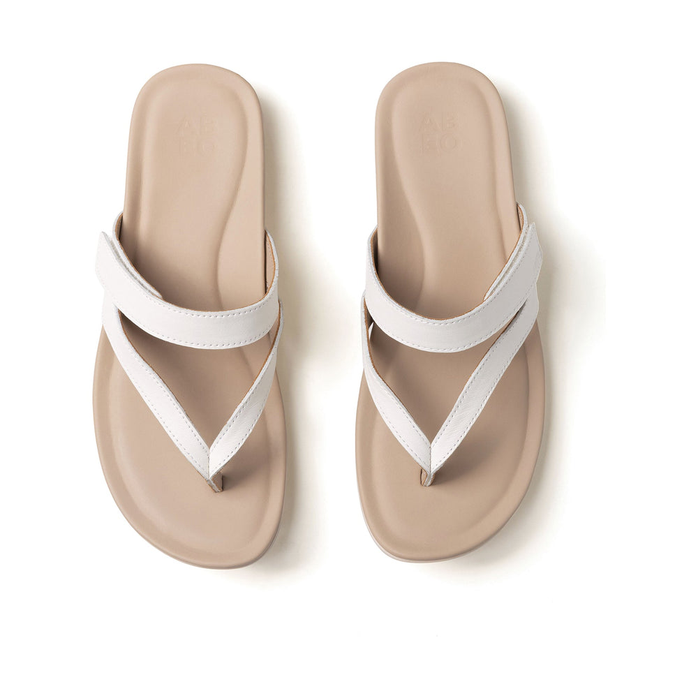 Oasis Thong Sandal Metatarsal - White
