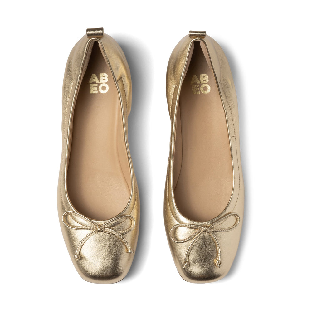 Cadence Bow Metatarsal - Light Gold Leather