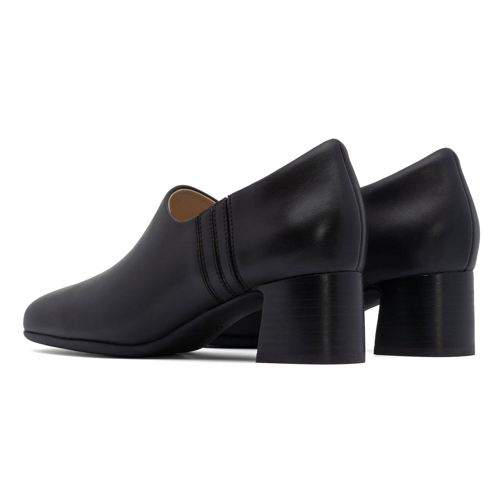 Avenue Slip On - Black Nappa