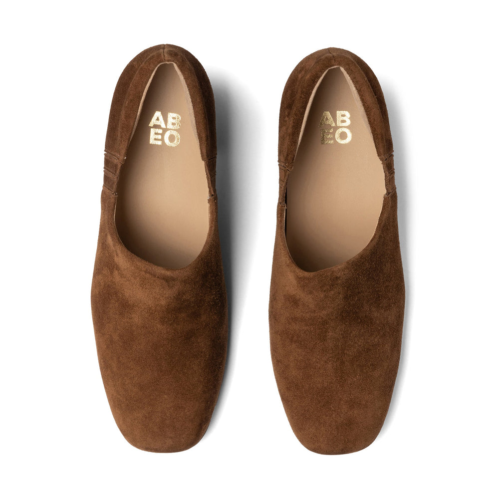 Avenue Slip On Metatarsal - Caramel Suede