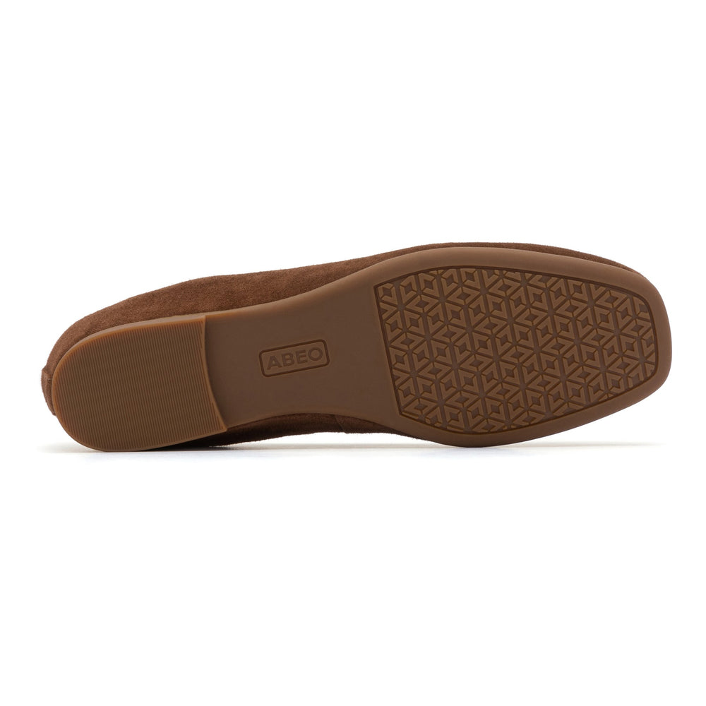 Cadence Bow Metatarsal - Caramel Suede