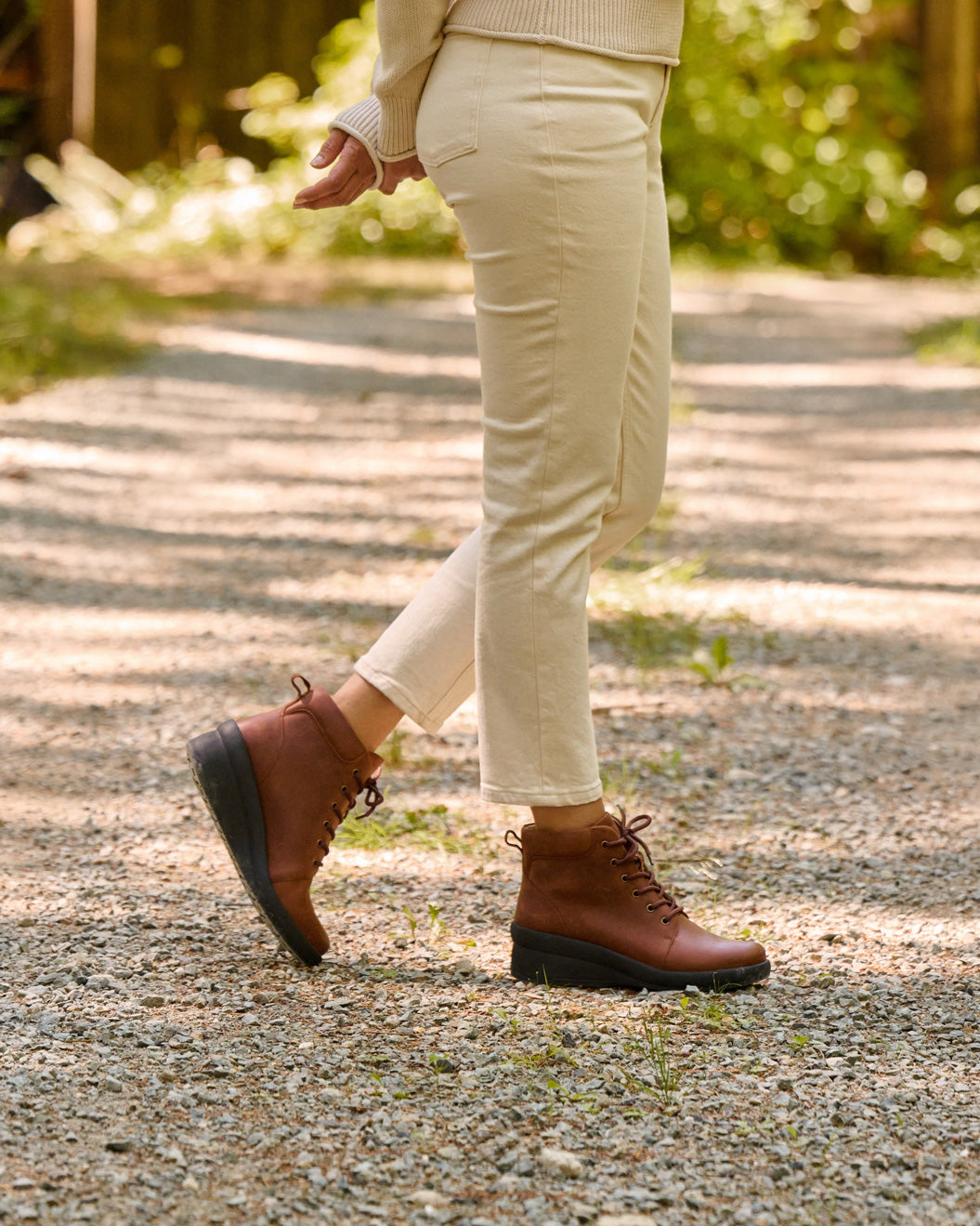 Passage Lace Up Metatarsal - Beige