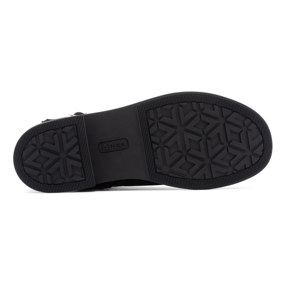 Compass Buckle - Black Nubuck