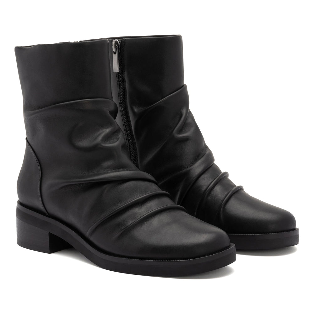Traverse Scrunch - Black
