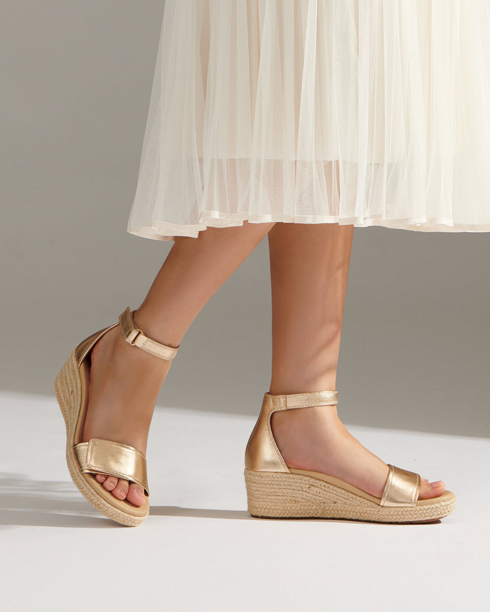 Riviera Ankle Sandal Metatarsal - Light Gold Leather