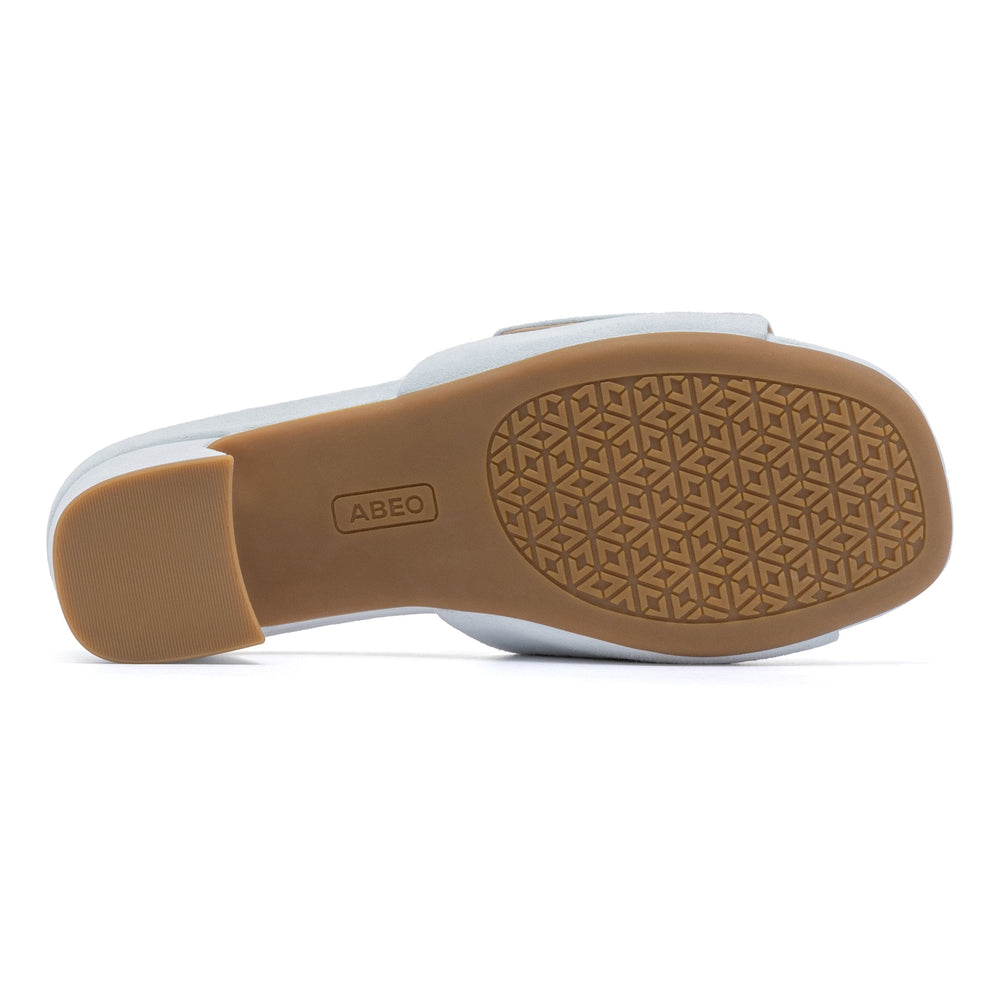 Avenue Slide Metatarsal - Light Blue Suede