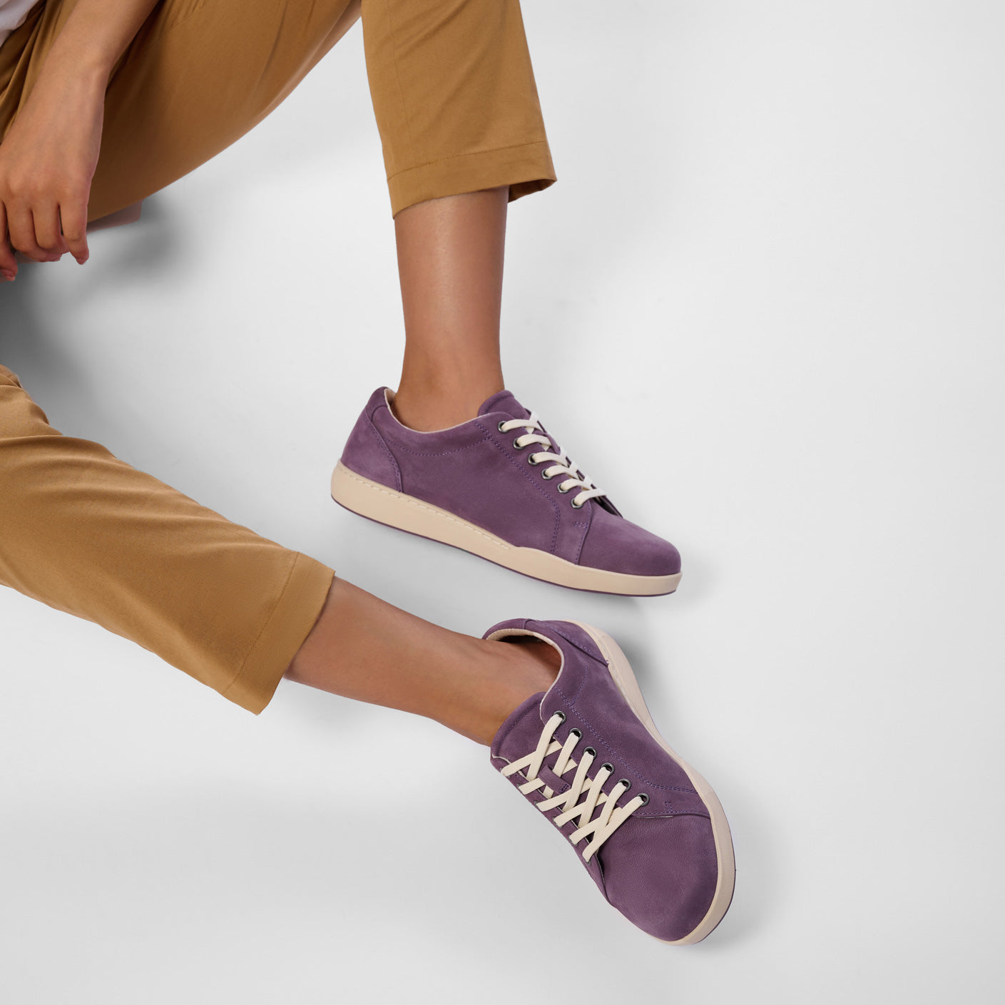 Encore Sneaker Metatarsal - Lavender Nubuck