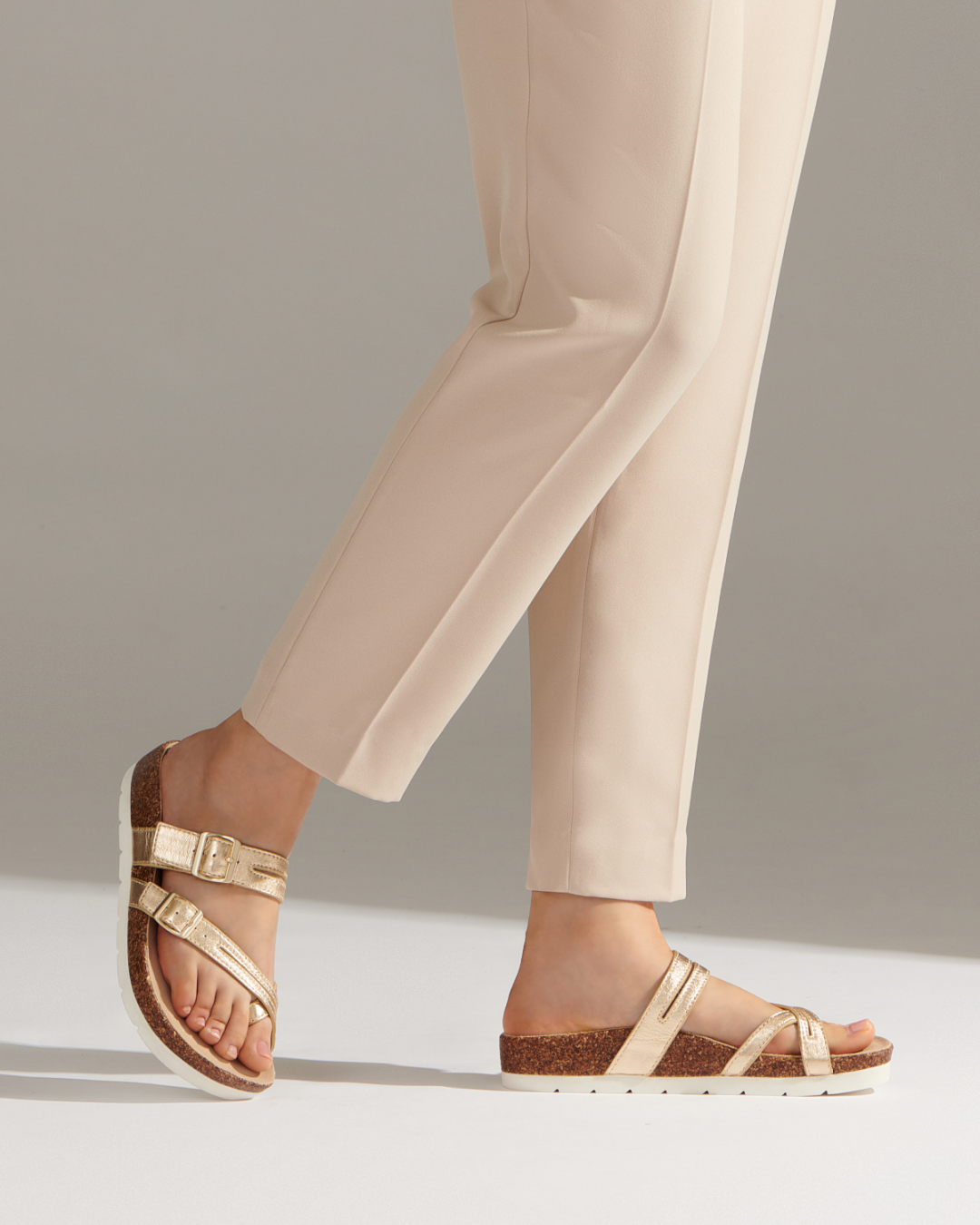 Lanai Thong Sandal Light Gold | Women ABEO Footwear Sandals