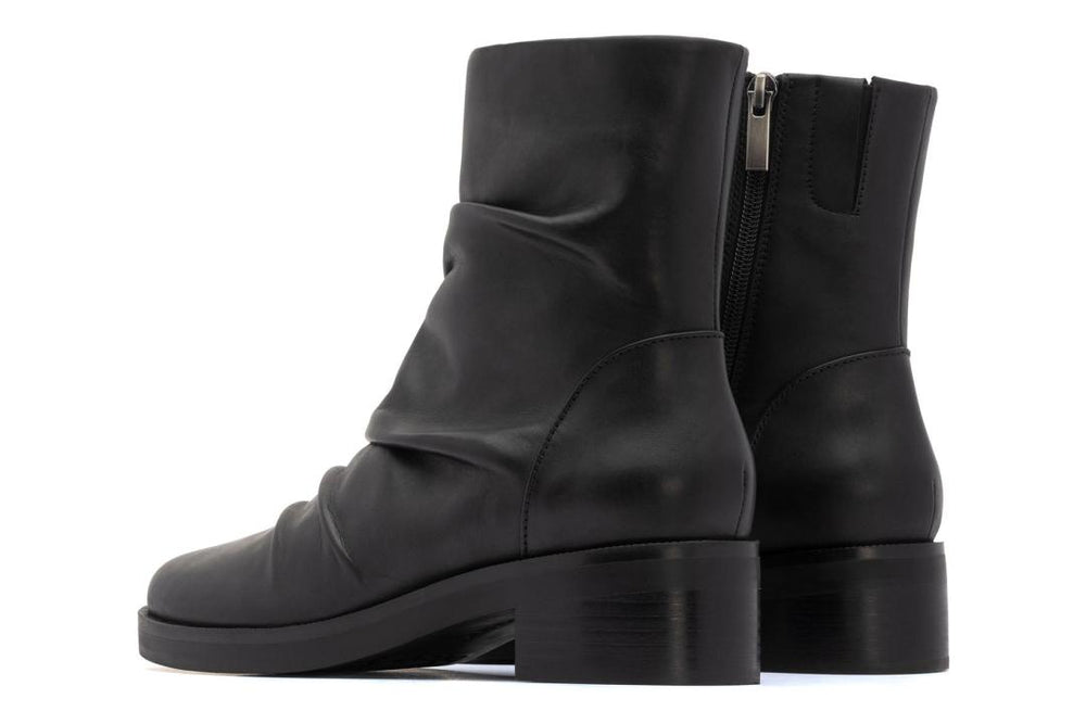 Traverse Scrunch Black | Women ABEO Footwear Boots