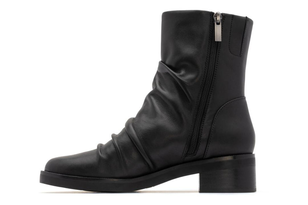 Traverse Scrunch Black | Women ABEO Footwear Boots